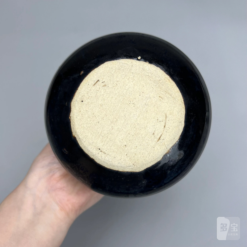 明代 黑釉鸡心罐 - 图6
